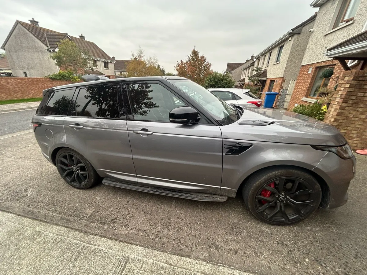 Car - Image 2