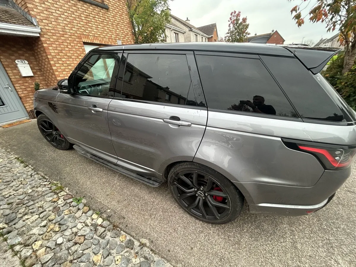 Car - Image 4