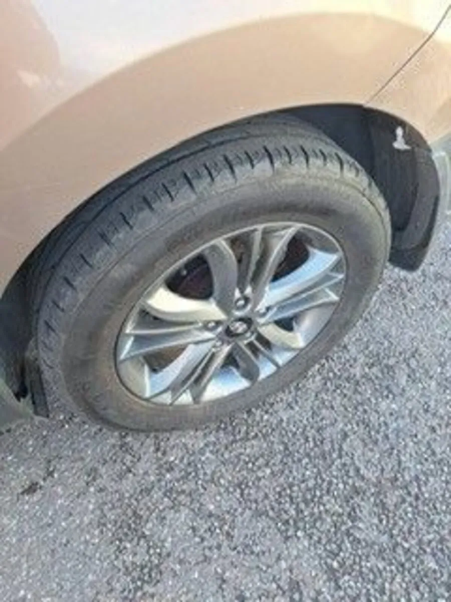 Hyundai ix35 2015 - Image 2