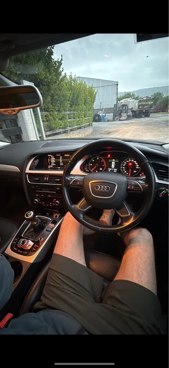 Audi A4 - Image 2