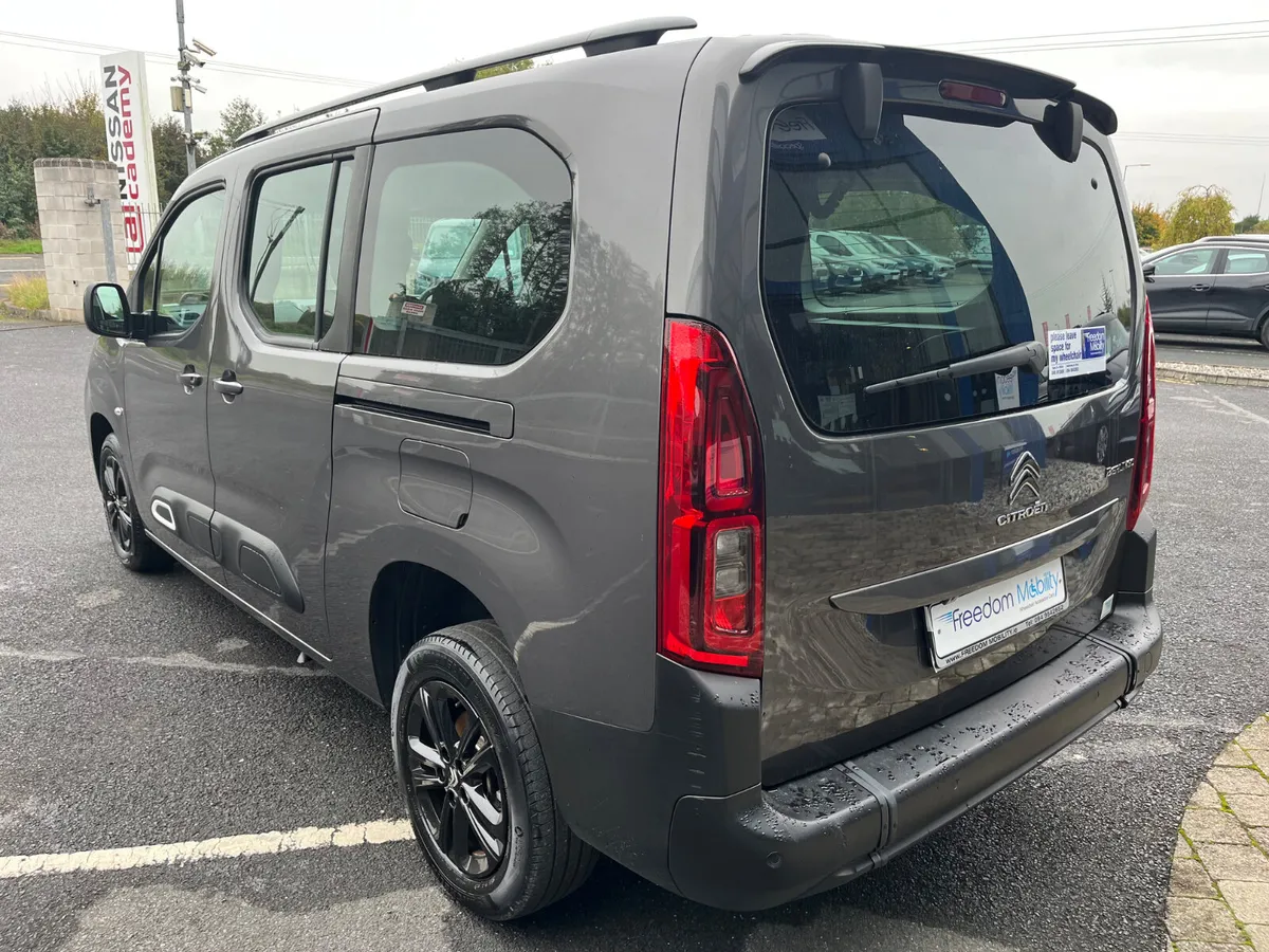 Citroen Berlingo LWB Taxi Spec 2023 - Image 4