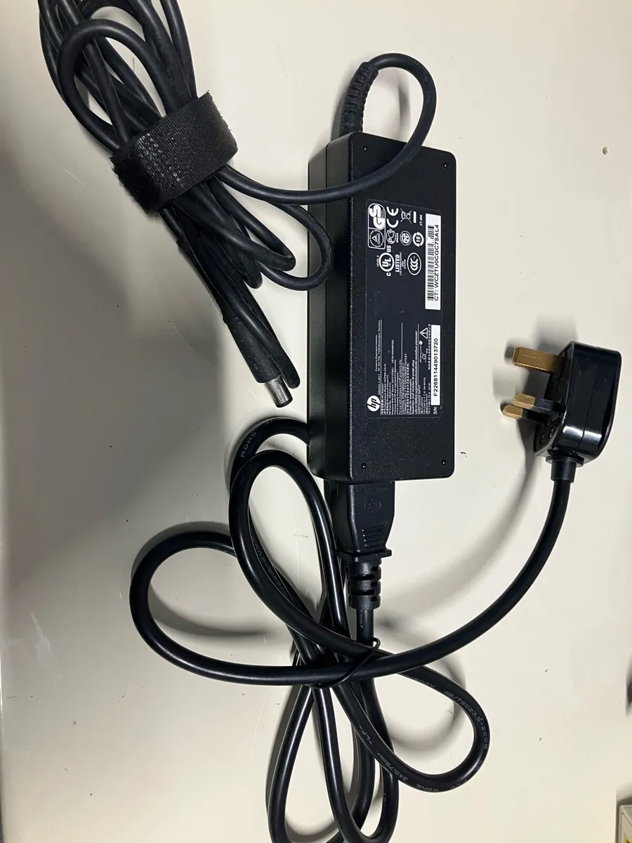 HP Laptop Adapter charger 65w 7.4x5.5 - Image 1