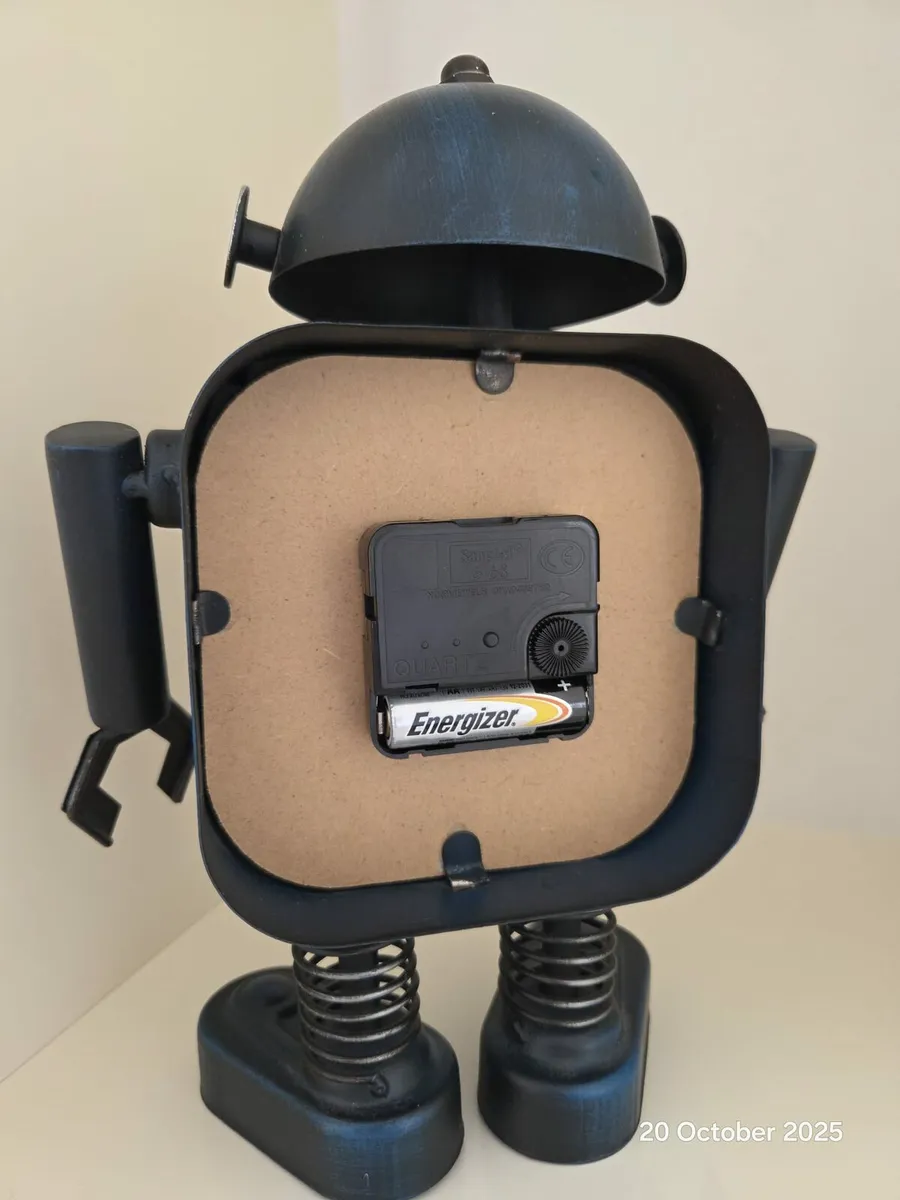 Robot clock industrial style/Retro - Image 3