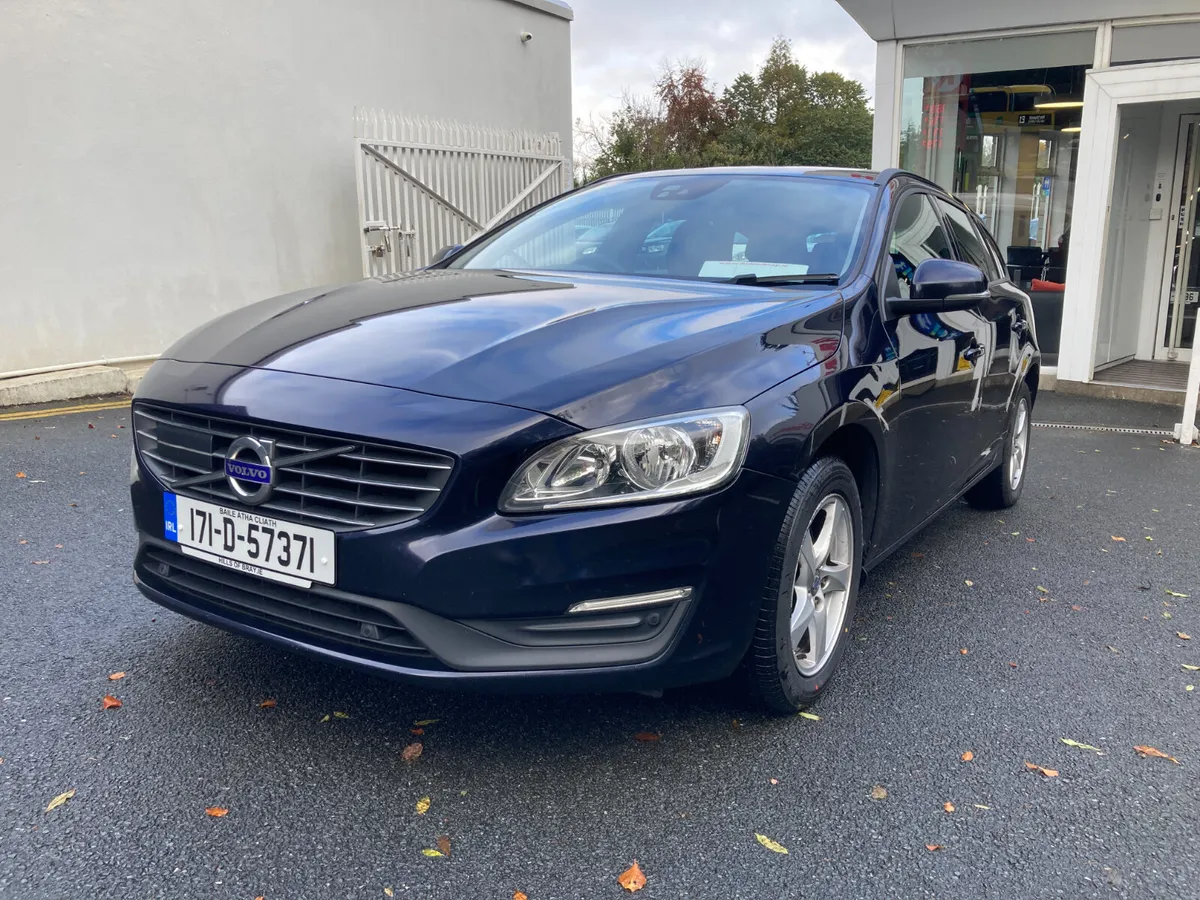 Volvo V60 2017 D2 BUSINESS EDITION 120BHP NCT 0427 - Image 4