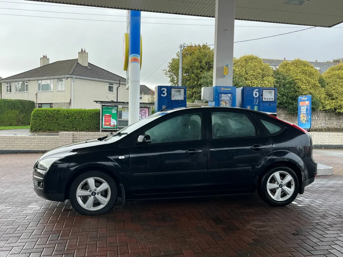 2006 Ford Focus Zetec - Image 3