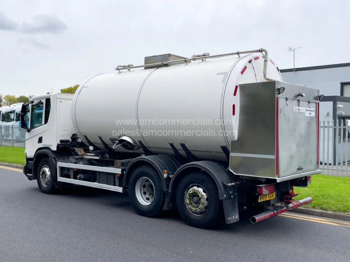 2019 (19) SCANIA P450 XT 6X2 REARLIFT TANKER - Image 4