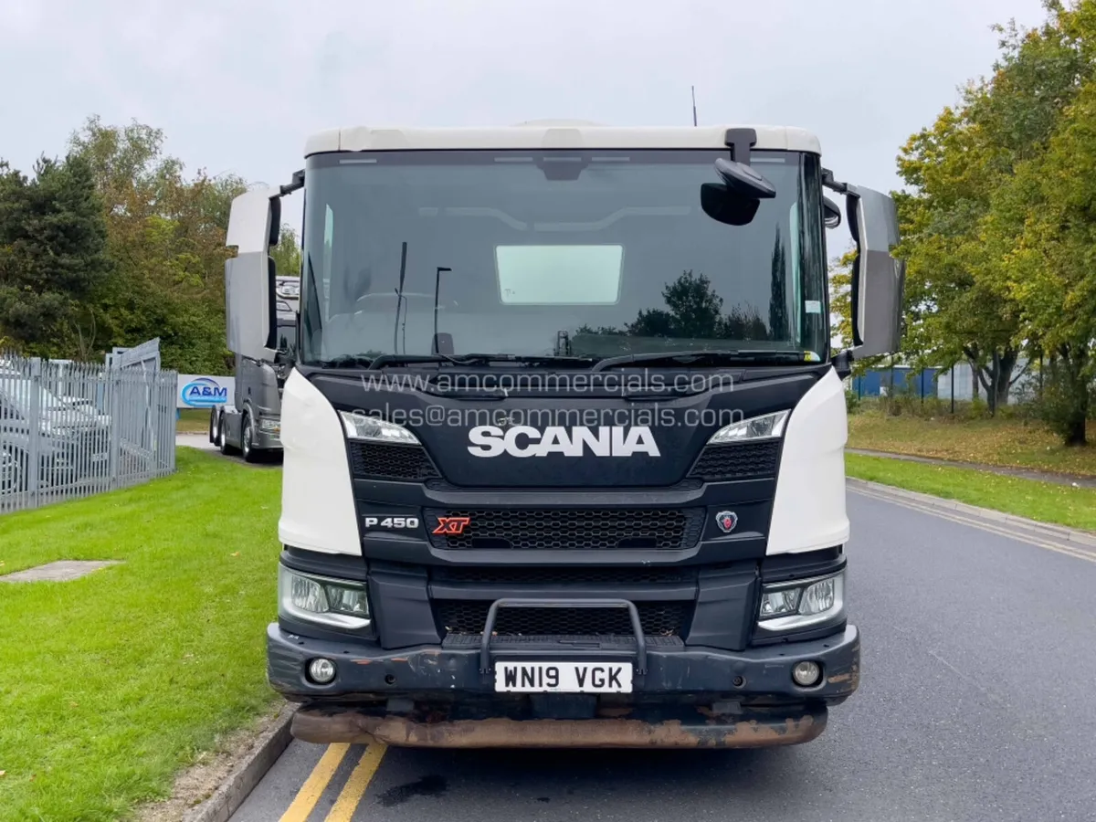 2019 (19) SCANIA P450 XT 6X2 REARLIFT TANKER - Image 2