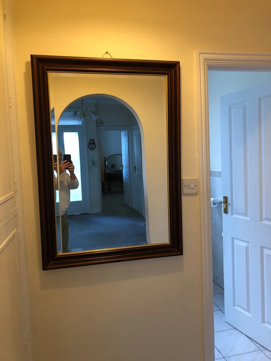 Mirror - Image 1