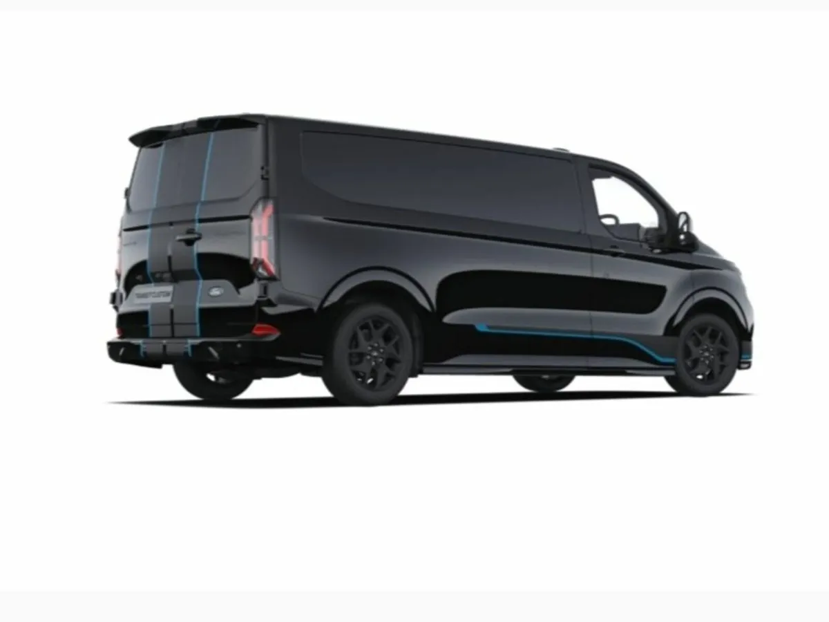 Ford Transit Custom Sport 320 L2 2.0L EcoBlue 150P - Image 2