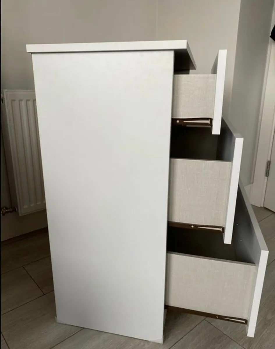chest of drawers - Image 2