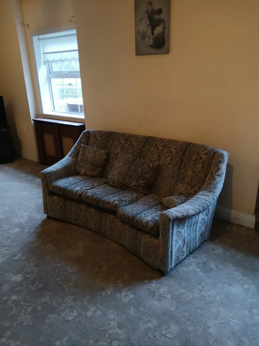 Suit furniture - Image 1