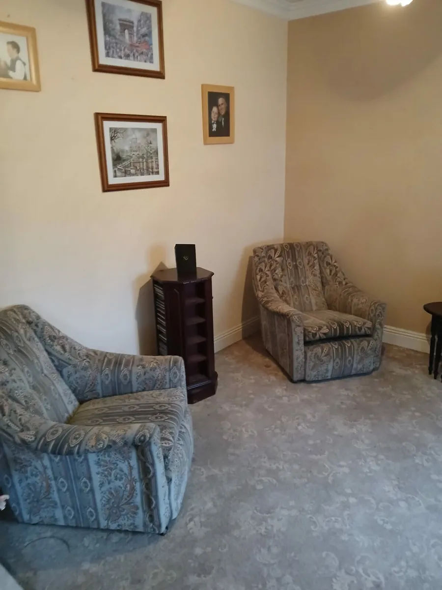 Suit furniture - Image 2