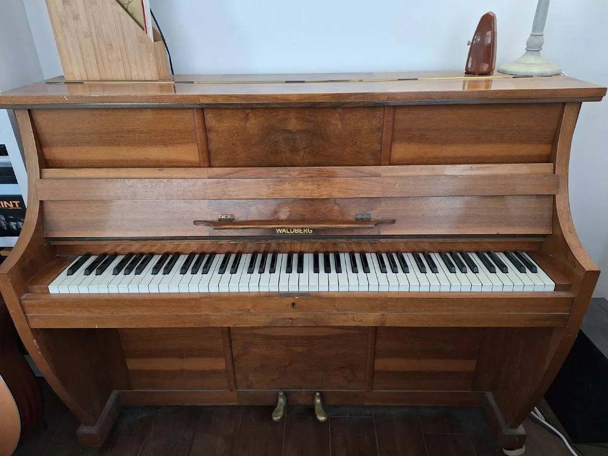 Upright Waldberg piano for sale - Image 2