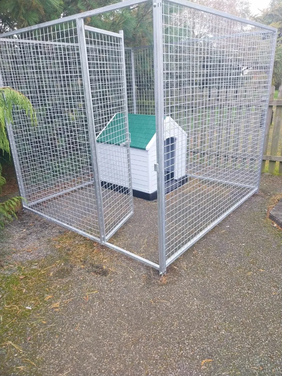 Dog pen - Image 1