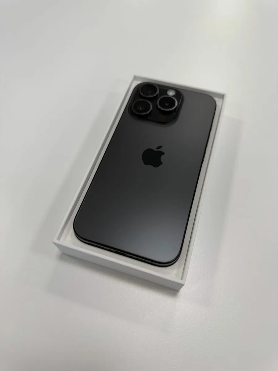 iPhone 15 Pro 256GB Black Titanium - Image 1