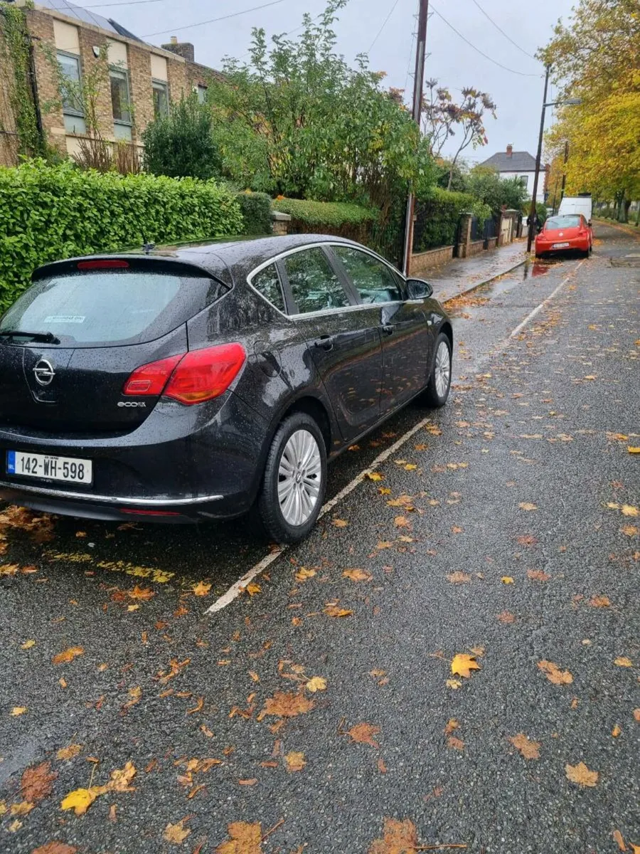 Car - Image 2