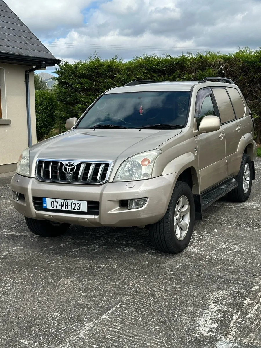 Toyota landcruiser - Image 1