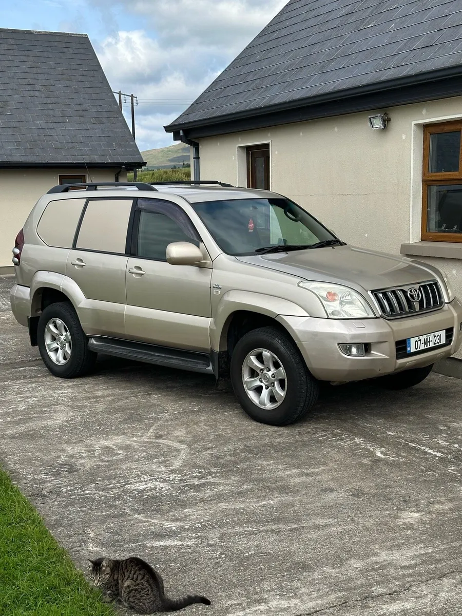 Toyota landcruiser - Image 2