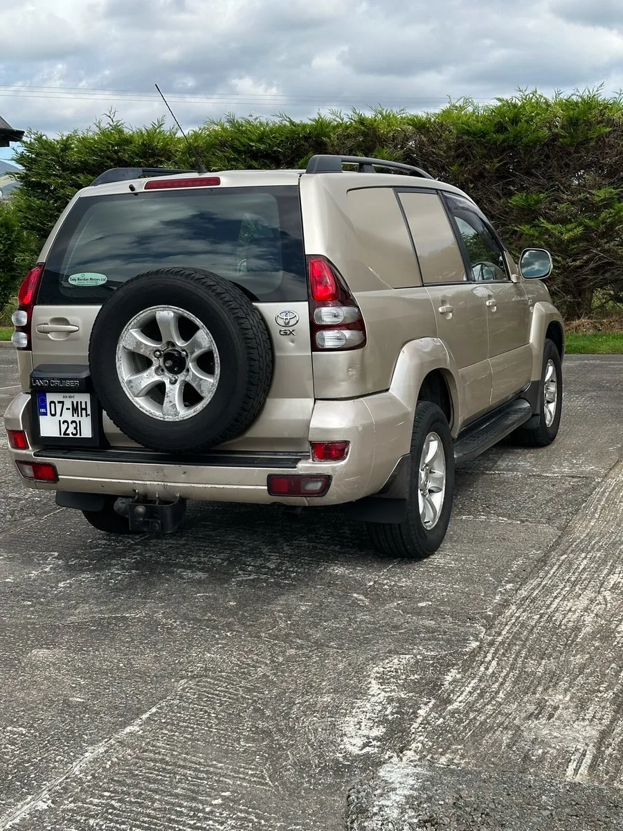 Toyota landcruiser - Image 4