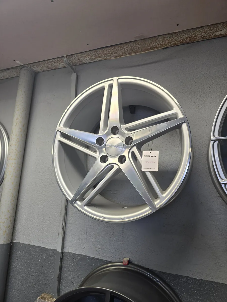 **Special** 18" VEEMANN V-FS31 - Image 2