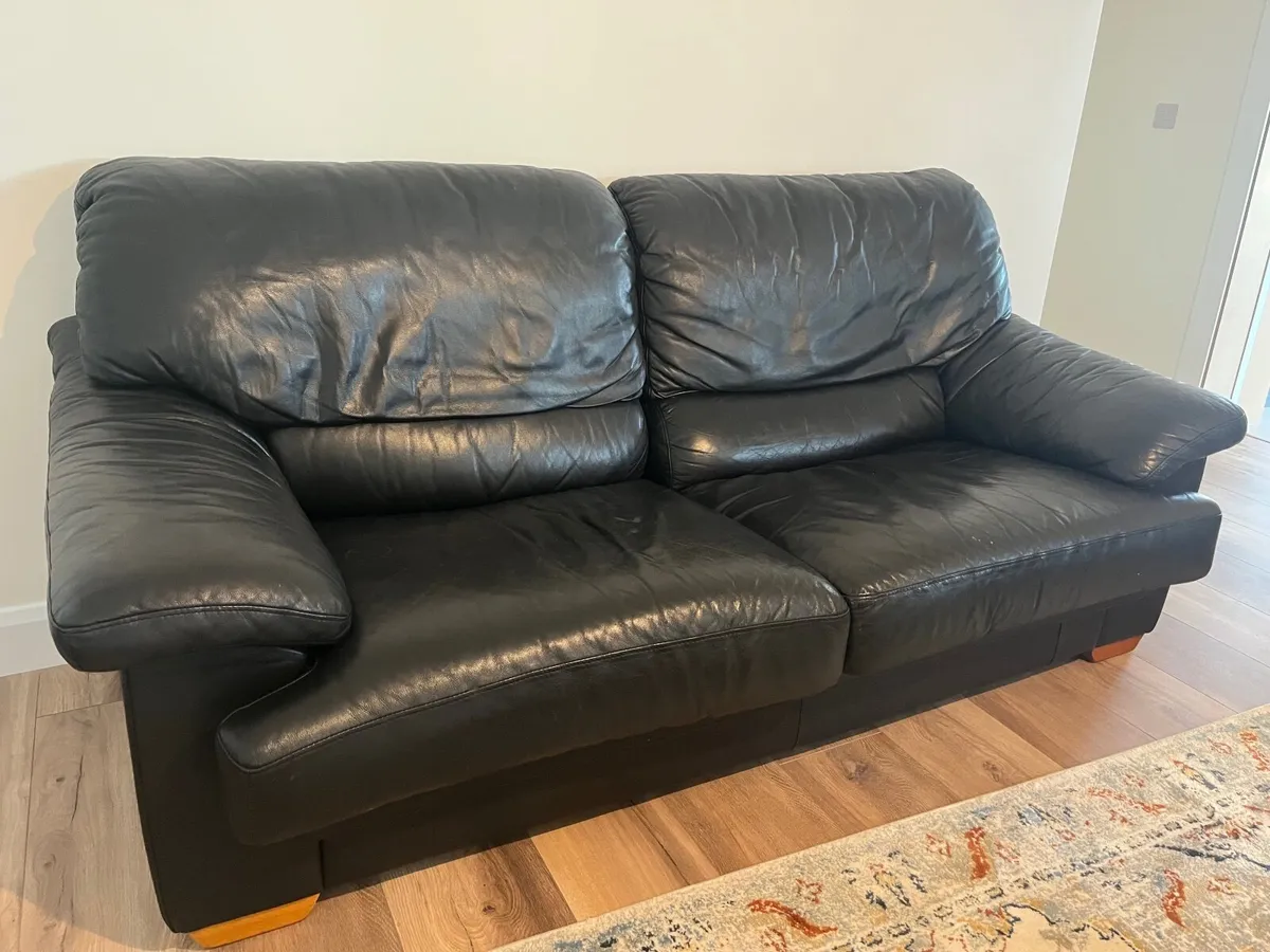 Black Leather Suite - Image 2