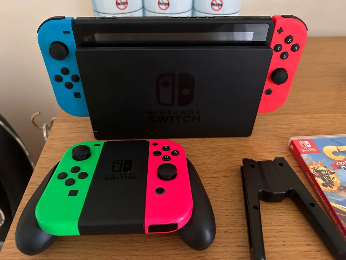 Nintendo Switch - lots of extras - Image 1