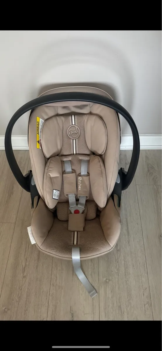Cybex car seat - Image 4