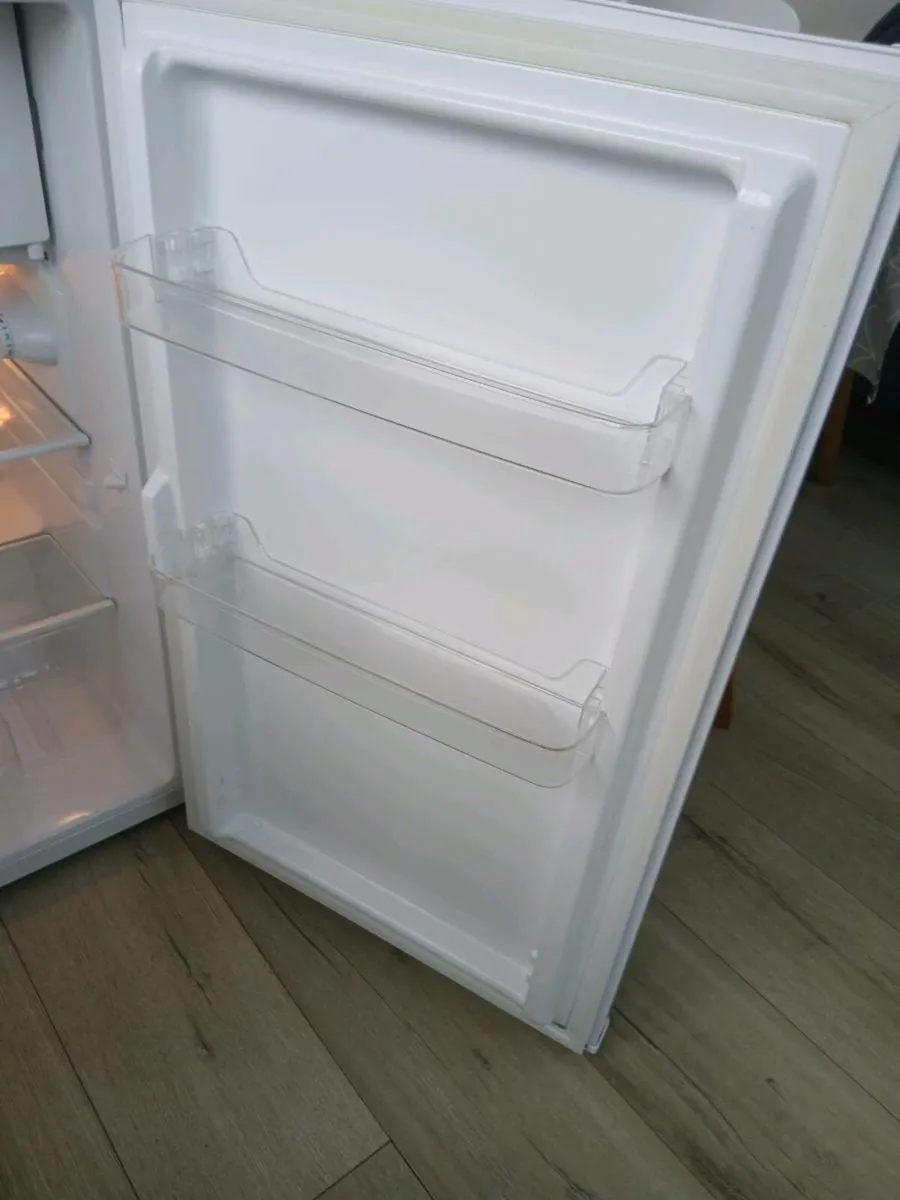 Undercounter fridge freezer 50cm - Image 4