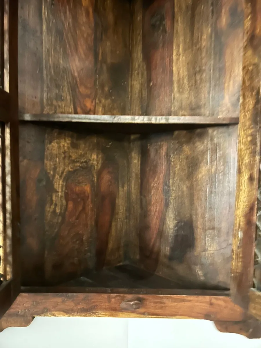 Cabinet - Image 2