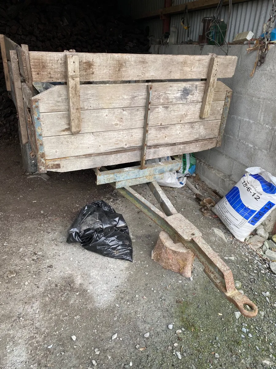 Trailer - Image 1