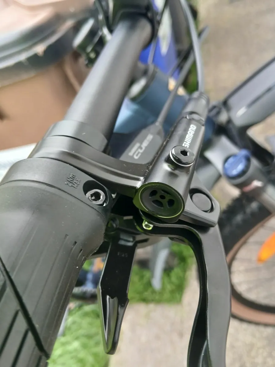 Trek Marlin 5 mountain bike - Image 2