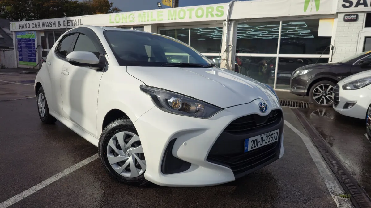 Toyota Yaris 2020 LUNA Auto Hybrid - Image 2