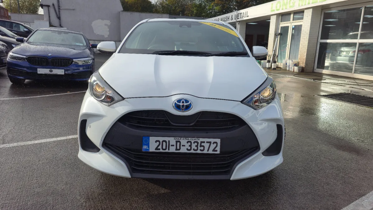 Toyota Yaris 2020 LUNA Auto Hybrid - Image 3