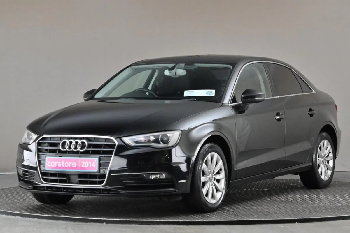 Audi A3 1.4 Tfsi S-tronic 4DR  reverse Cam park S - Image 3