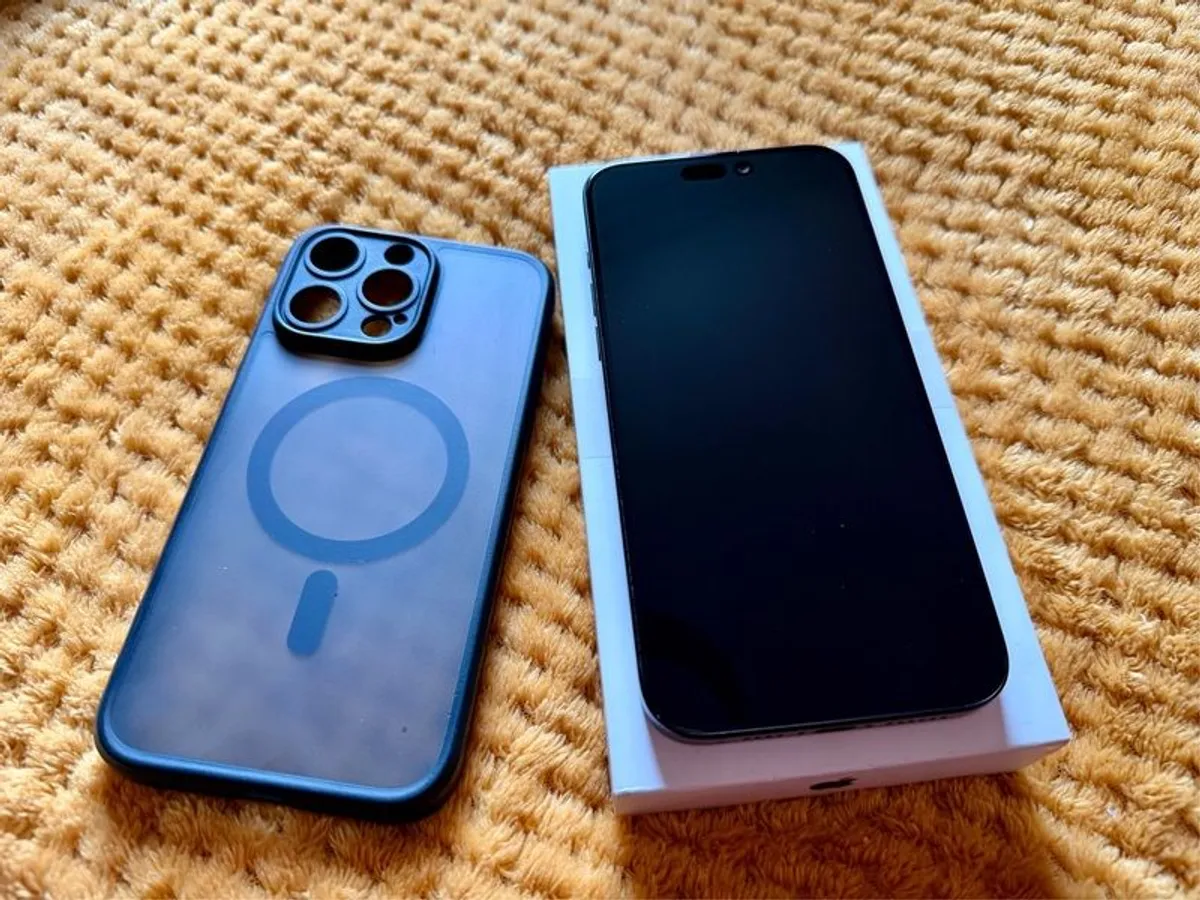 iPhone 15 Pro Max - Image 2