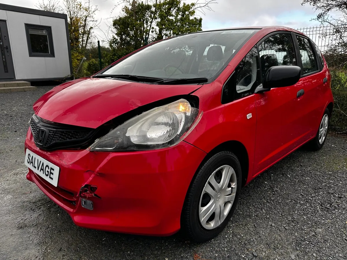 151’ Honda Jazz 1.2 MANUAL ONLY 61KM - Image 3