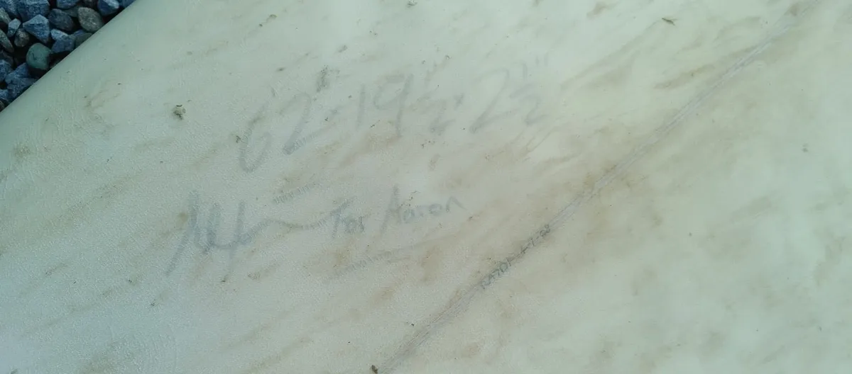 Surfboard - Image 3