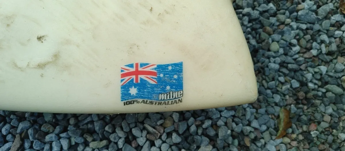 Surfboard - Image 4