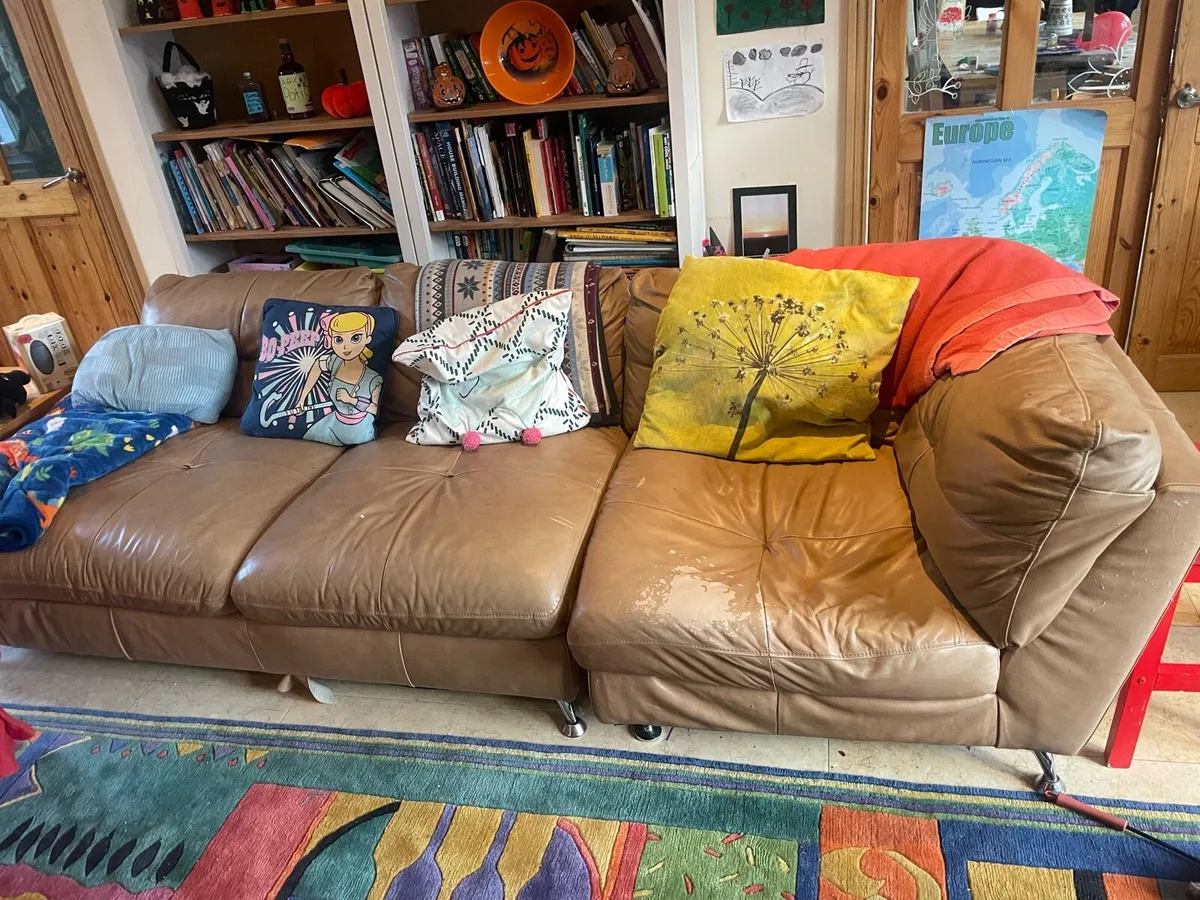 Leather corner Couch (or three piece) - Image 2