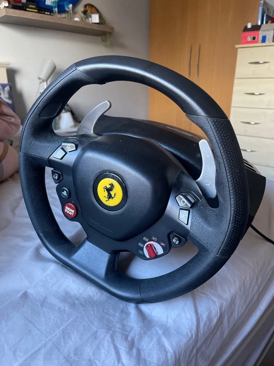 Thrustmaster Gaming Wheel - Image 1