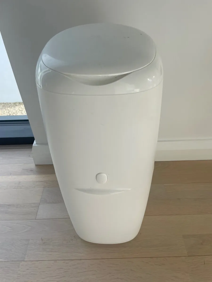 Angelcare nappy bin