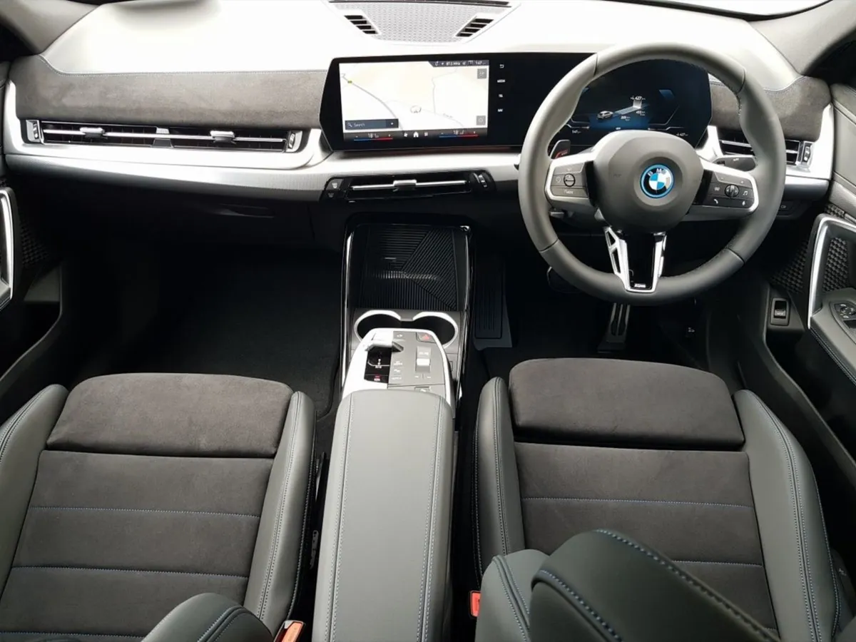 BMW iX2 Edrive20 M Sport - Image 4