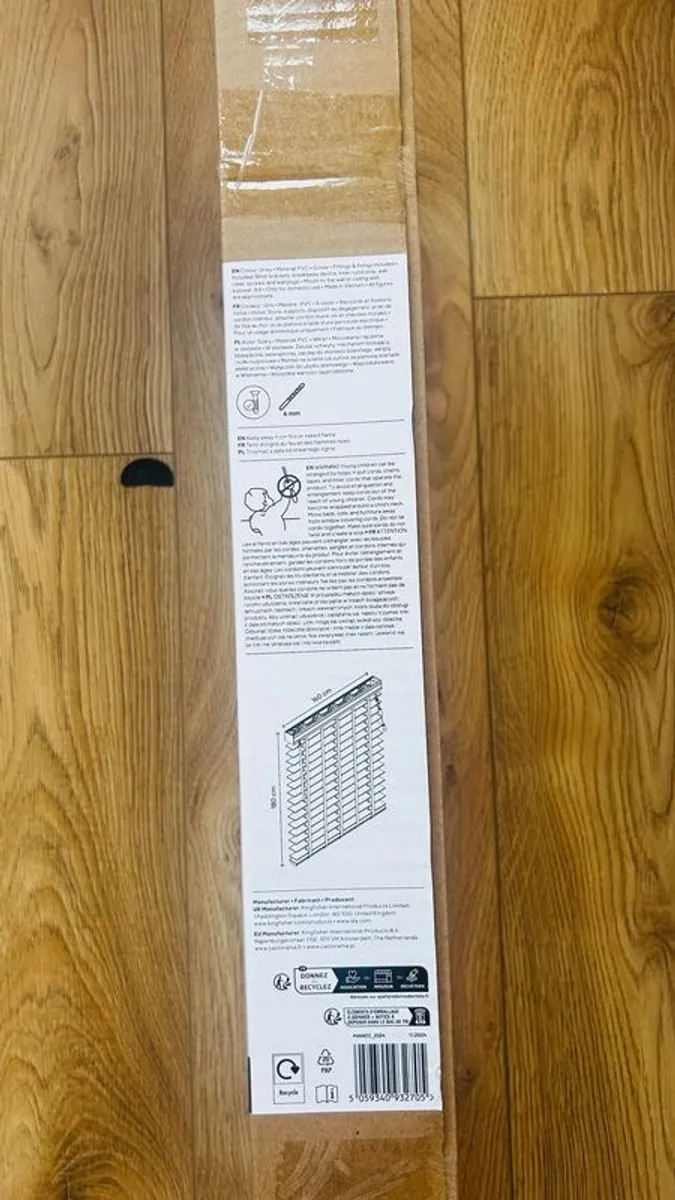 Faux Wood Blind - Image 4