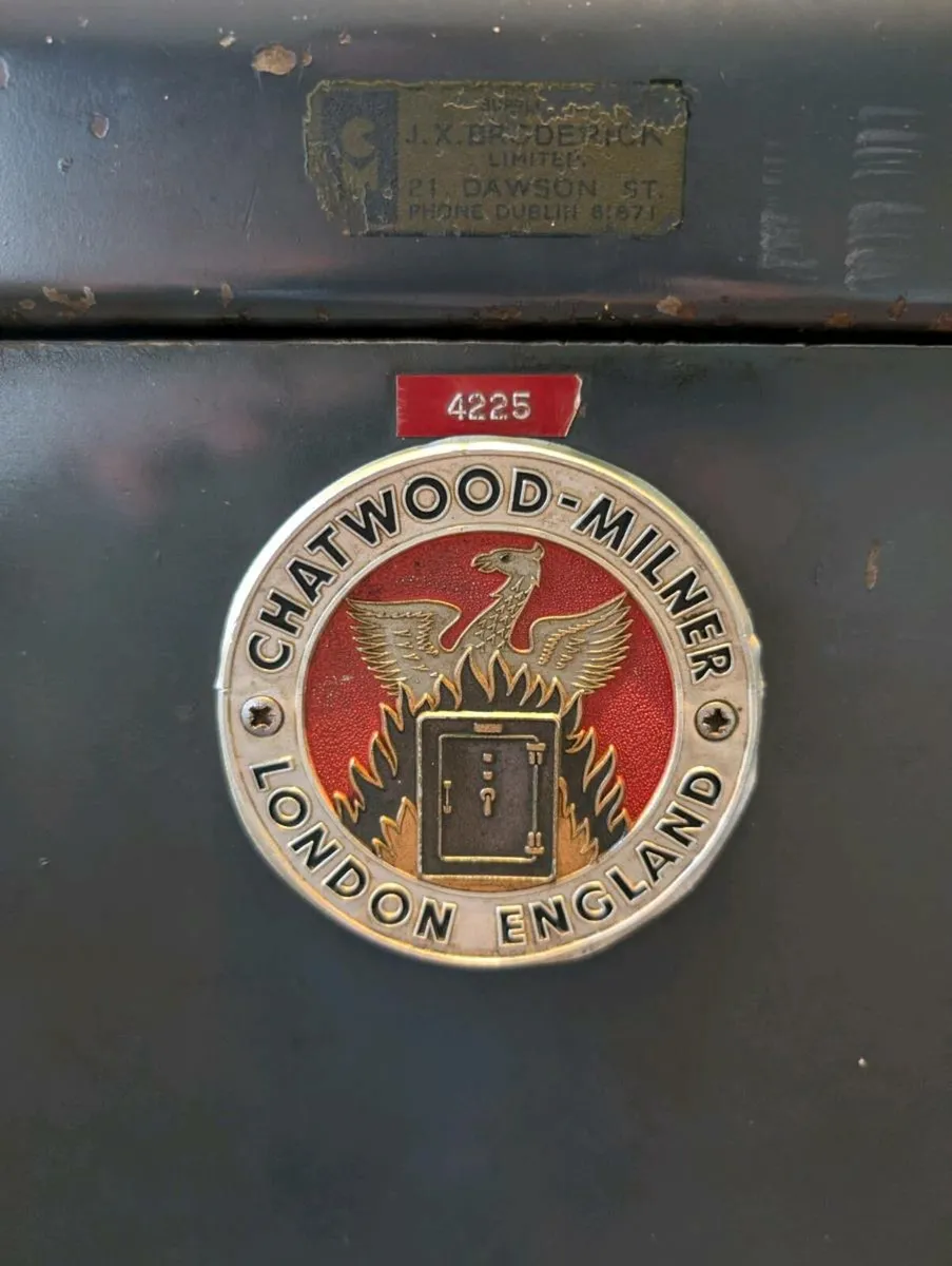 Safe antique robust - Image 3