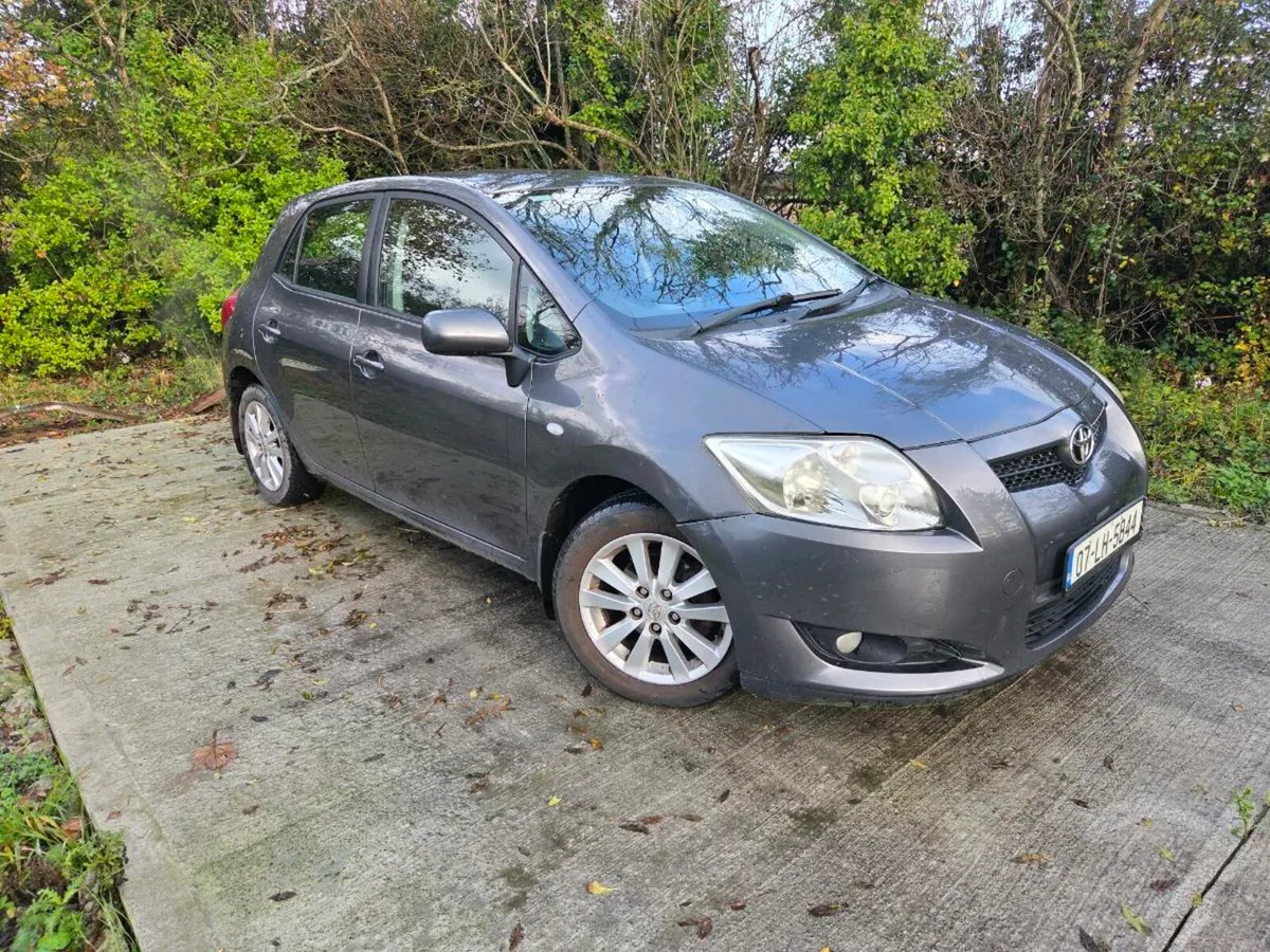 2007 Toyota Auris - Image 2