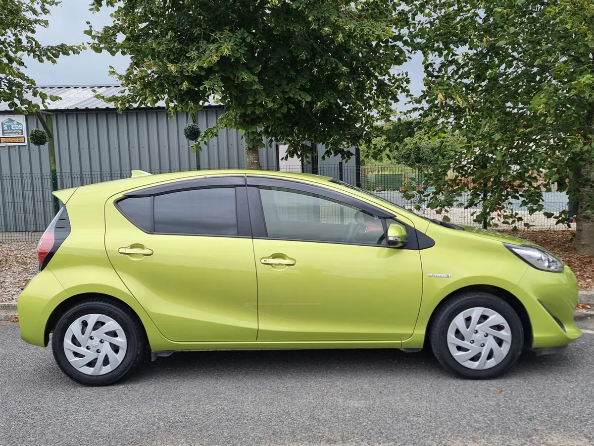 Toyota Aqua 2018 - Image 3