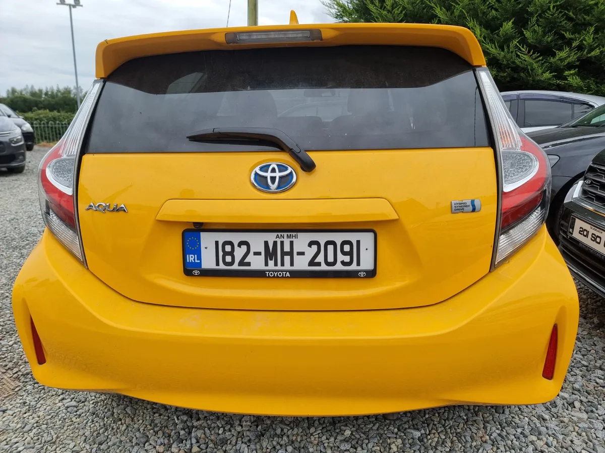 Toyota Aqua 2018 automatic hybrid €8,990 - Image 4