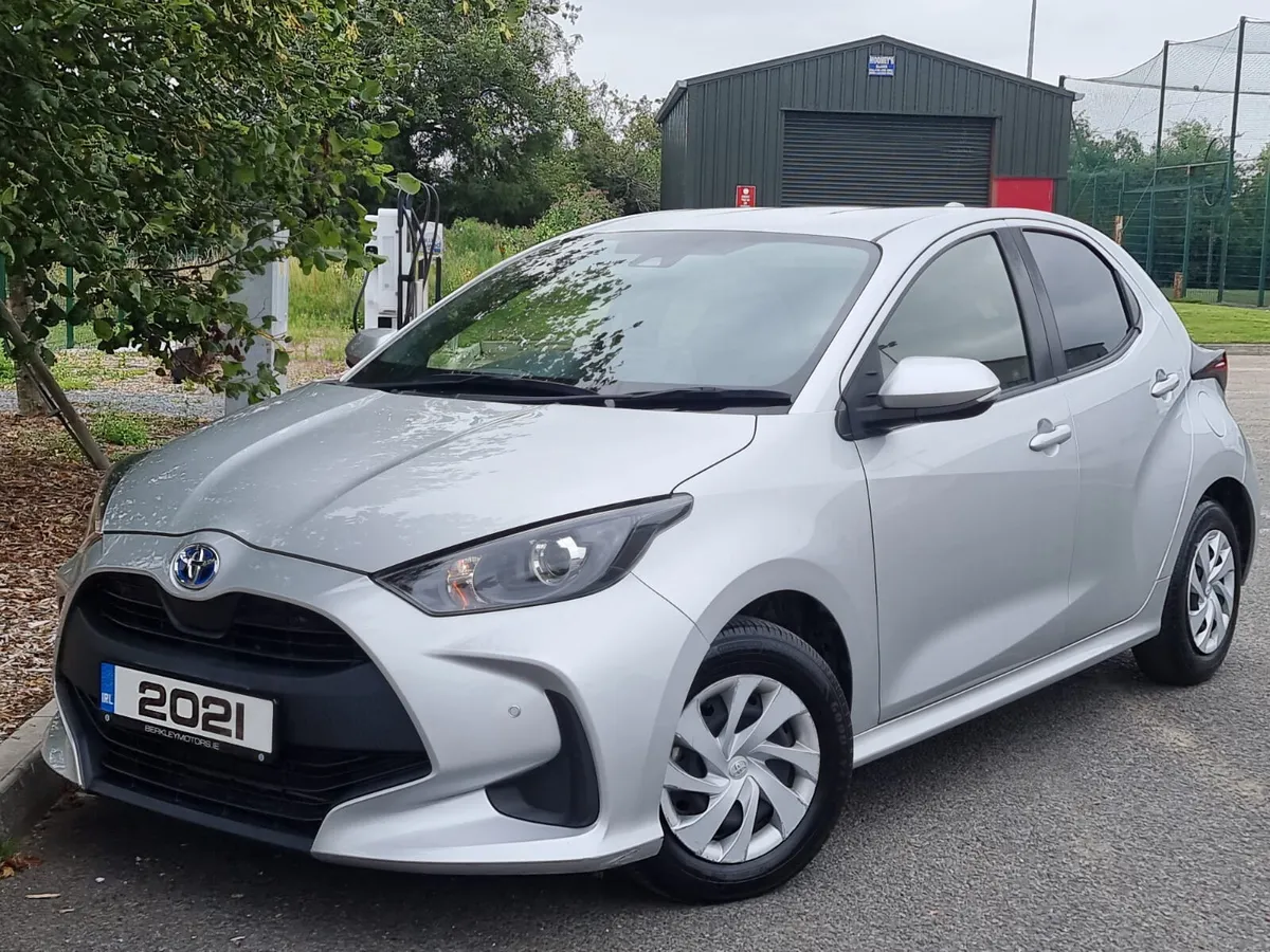 2021 TOYOTA YARIS HYBRID AUTO 1YR WARRANTY €16,900 - Image 1