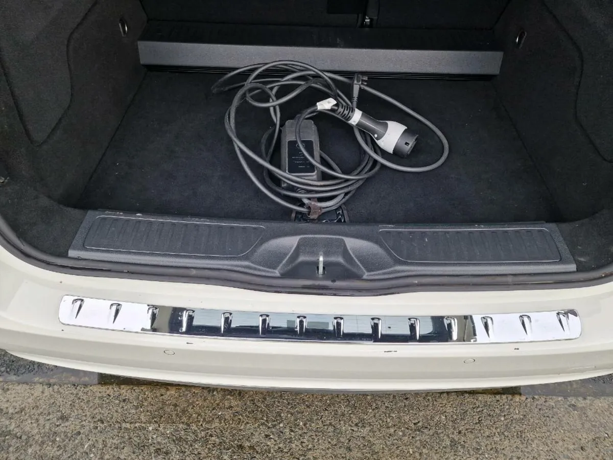 Mercedes benz B250E - Image 4