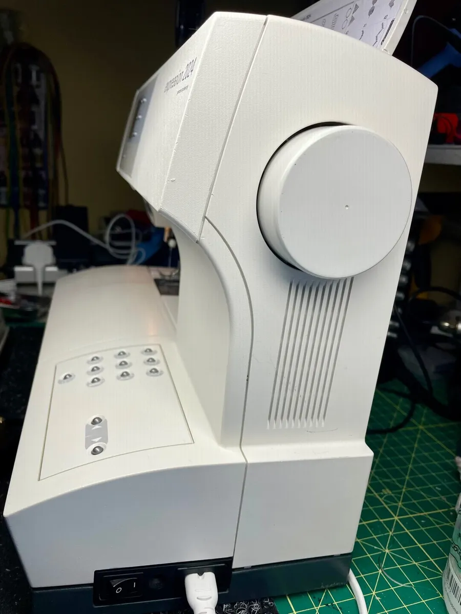 PFAFF Expression 2024 Sewing Machine(IDT)-Serviced - Image 3